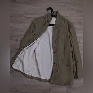 Beige over-jacket. Unisex